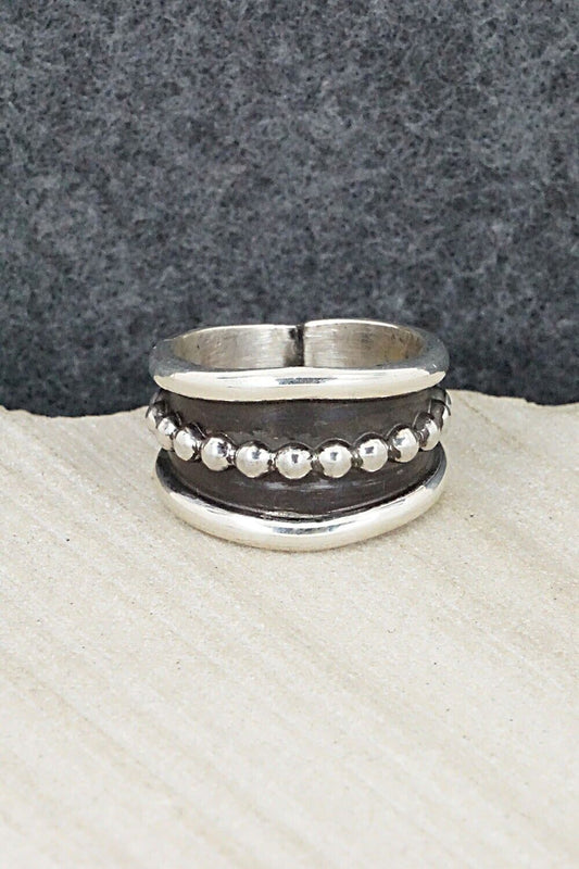 Sterling Silver Ring - Tom Hawk - Size 9.5