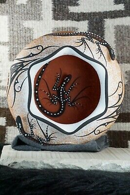 Zuni Pottery - Deldrick Cellicion