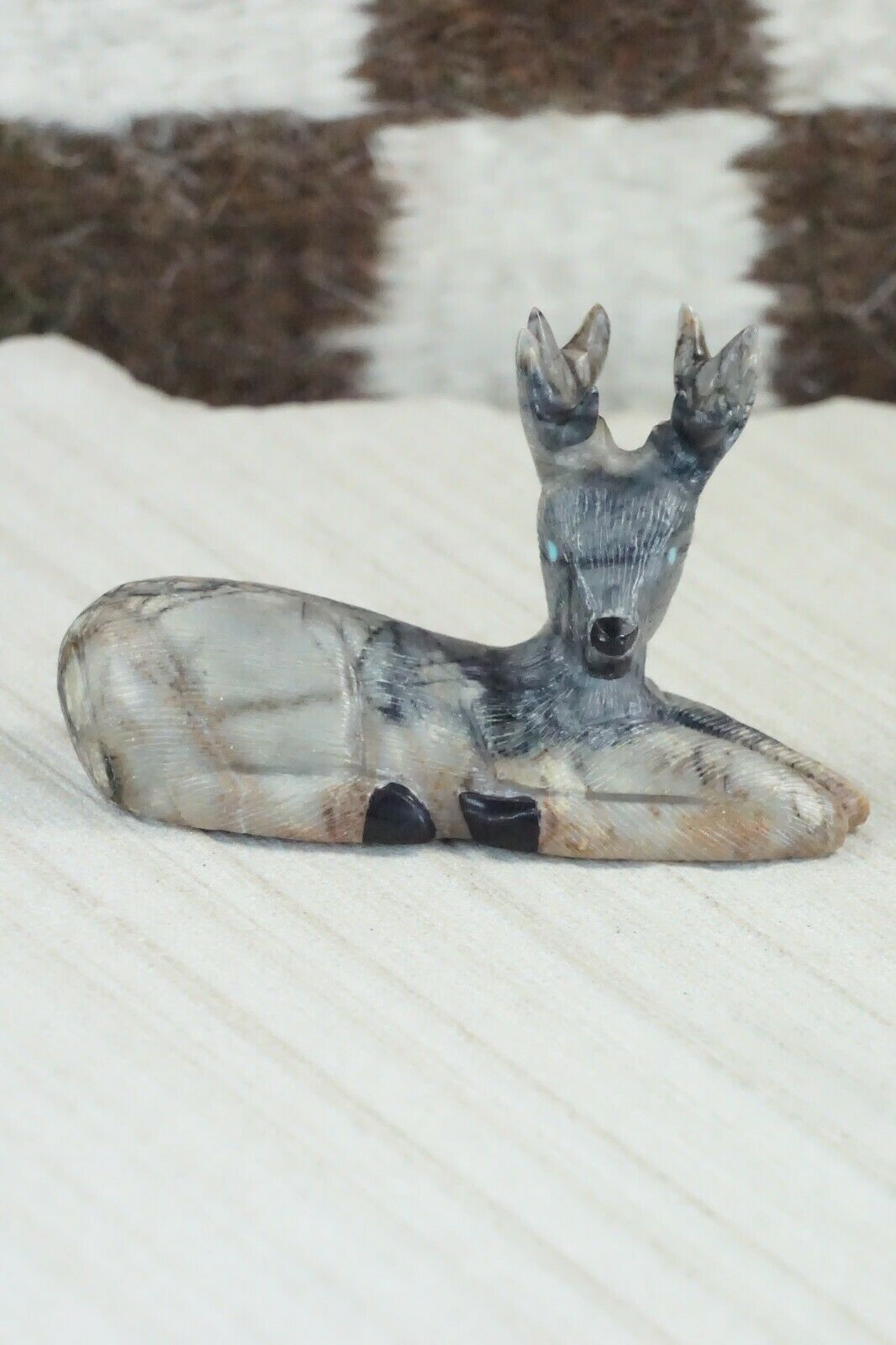 Deer Zuni Fetish Carving - Colin Weeka