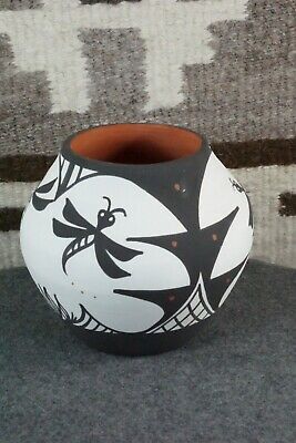 Zuni Pottery - Darla Westika
