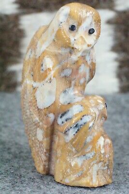 Owl Zuni Fetish Carving - Derrick Kaamasee