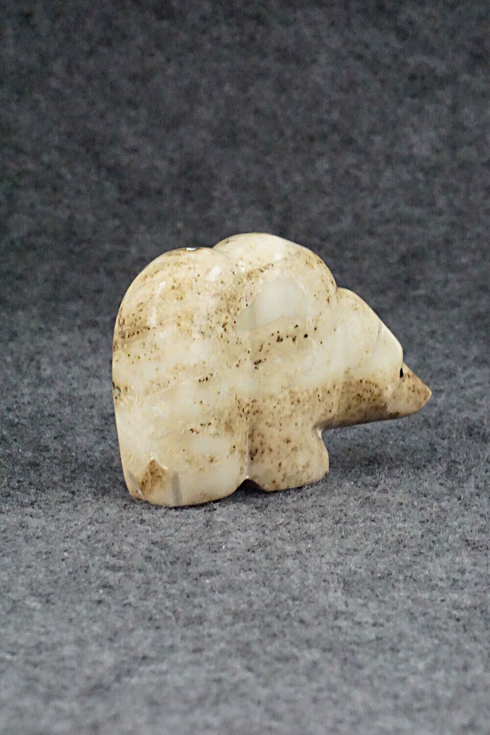 Bear Zuni Fetish Carving - Ed Lementino
