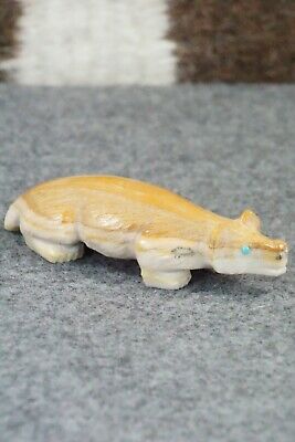 Badger Zuni Fetish Carving - Derrick Kaamasee