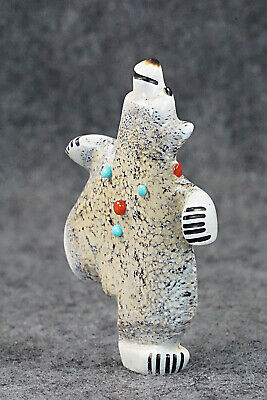 Bear Zuni Fetish Carving - Claudia Peina