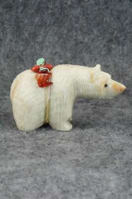 Bear Zuni Fetish Carving - Paulette Quam