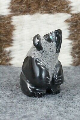 Bear Zuni Fetish Carving - Reynold Lunasee