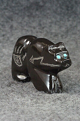Bear Zuni Fetish Carving - Jared Amesoli