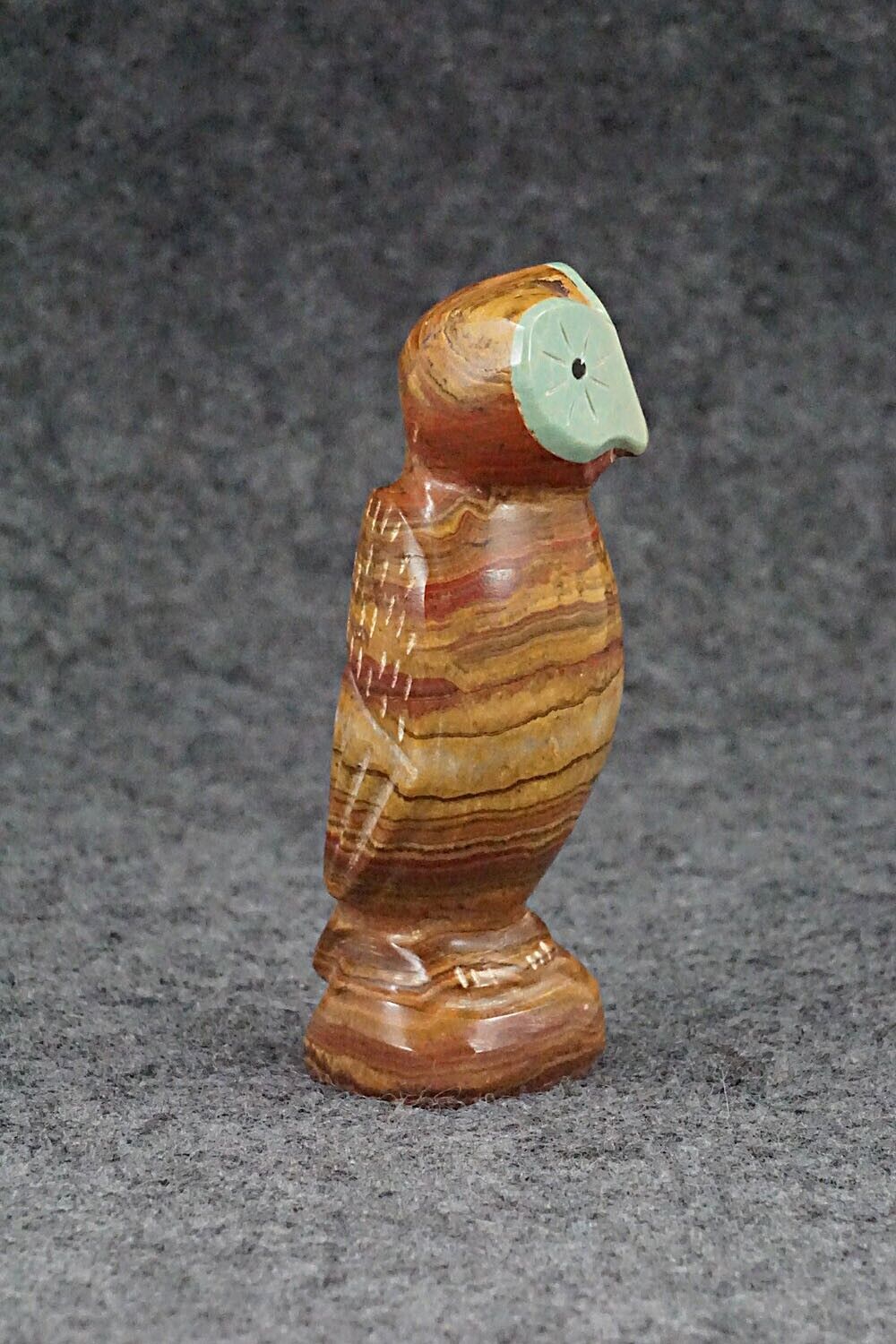 Owl Zuni Fetish Carving - Enrike Leekya