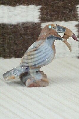 Toucan Bird Zuni Fetish Carving - Sullivan Shebola
