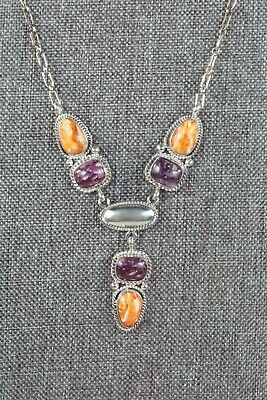 Spiny Oyster & Sterling Silver Necklace - Verley Betone