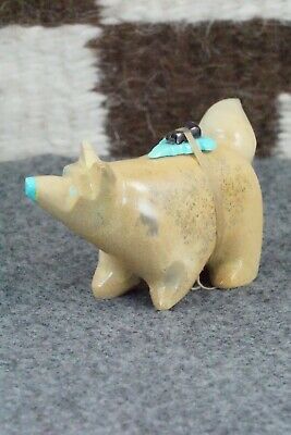 Wolf Zuni Fetish Carving - Enrike Leekya
