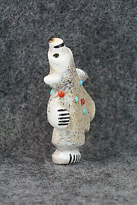 Bear Zuni Fetish Carving - Claudia Peina