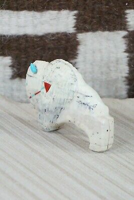 Buffalo Zuni Fetish Carving - Kevin Quam