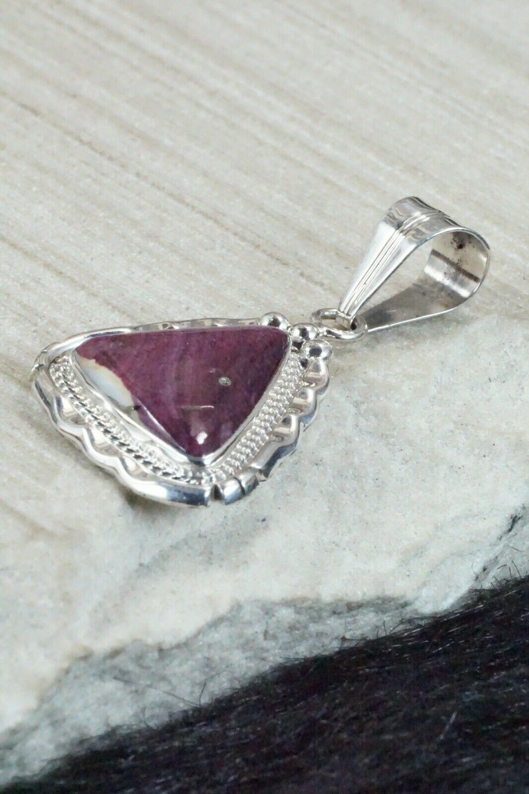 Spiny Oyster & Sterling Silver Pendant - Samuel Yellowhair