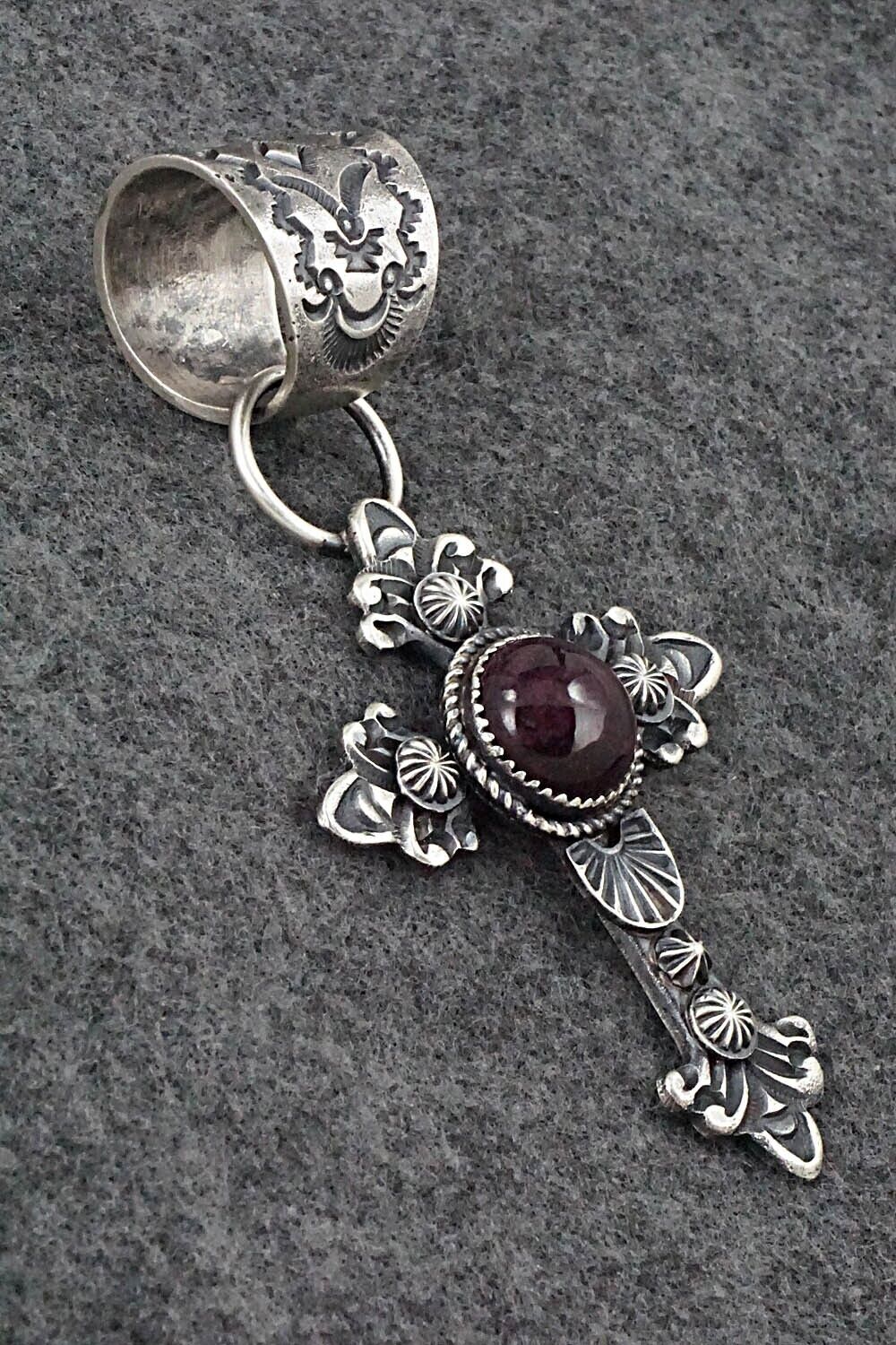Spiny Oyster and Sterling Silver Pendant - Eva Billah
