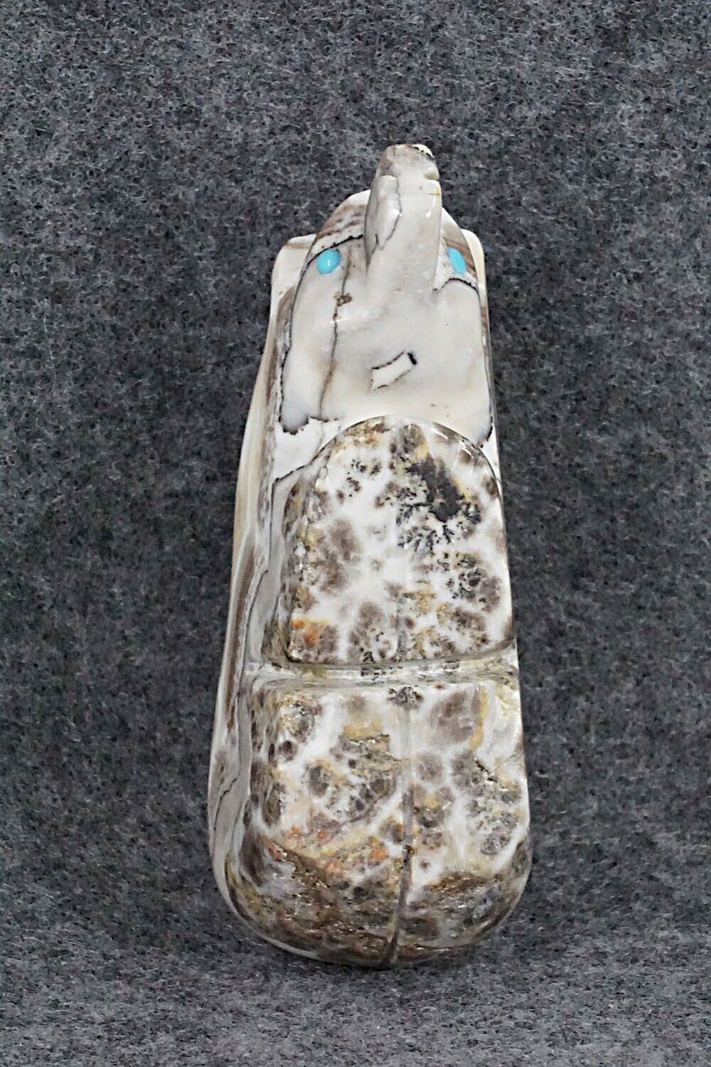 Bear Zuni Fetish Carving - Ronnie Lunasee
