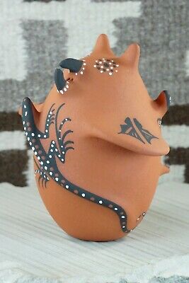 Zuni Pottery - Lorenda Cellicion