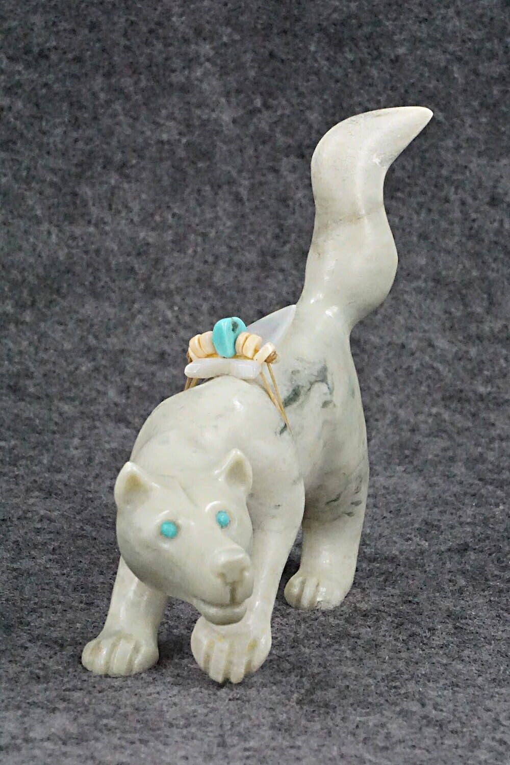 Wolf Zuni Fetish Carving - Albert Eustace