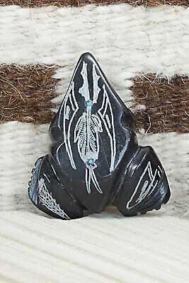 Frog Zuni Fetish Carving - Adrian Cachini
