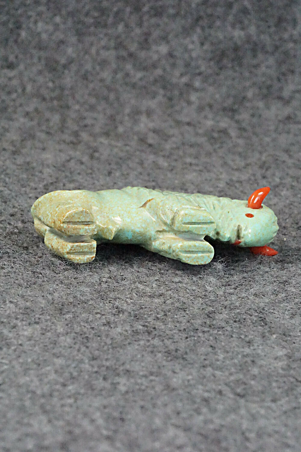 Buffalo Zuni Fetish Carving - Andres Quandelacy