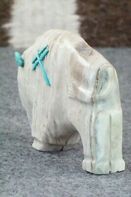 Buffalo Zuni Fetish Carving - Kevin Quam