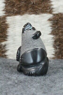 Bear Zuni Fetish Carving - Reynold Lunasee