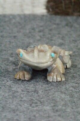 Frog Zuni Fetish Carving - Dana Malani