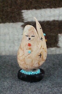 Corn Maiden Zuni Fetish Carving - Stuart Quandelacy