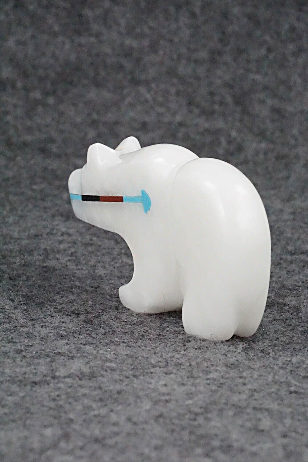 Bear Zuni Fetish Carving - Rodney Laiwakete