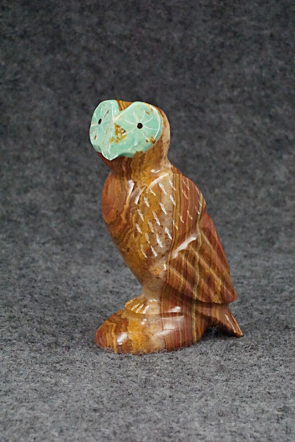 Owl Zuni Fetish Carving - Enrike Leekya