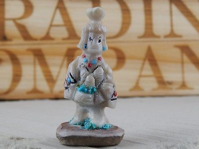 Ola Maiden Zuni Fetish Carving - Narren Bowannie - High Lonesome Trading