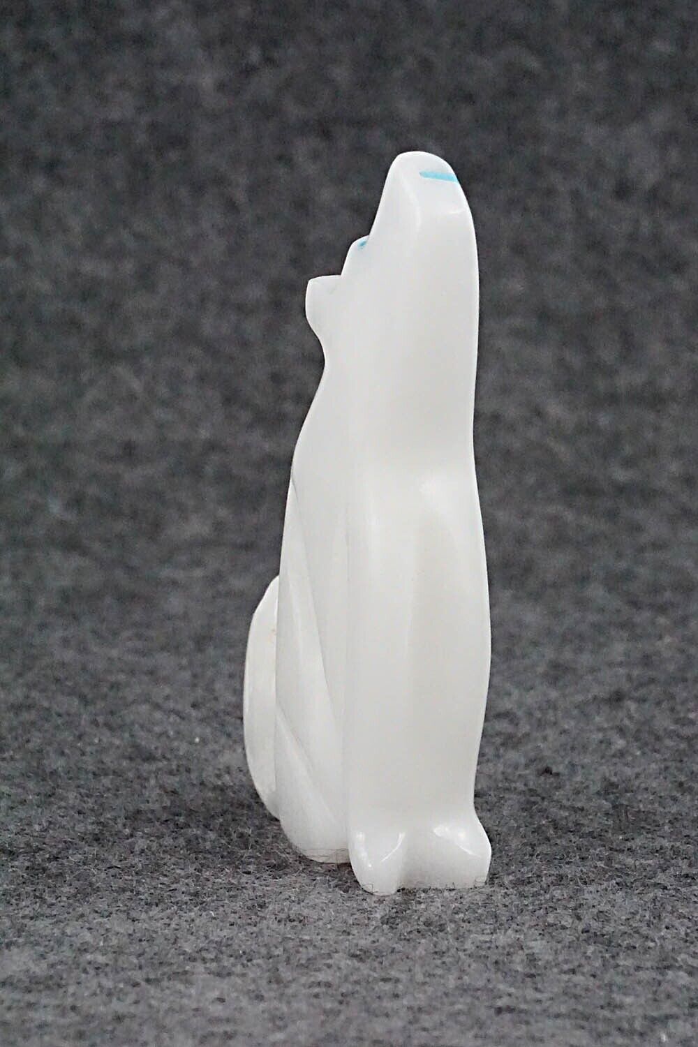 Coyote Zuni Fetish Carving - Rodney Laiwakete