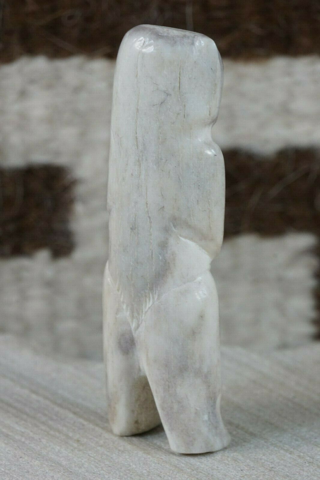 Bear Zuni Fetish Carving - Faron Lowsayatee - High Lonesome Trading