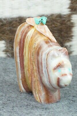 Bear Zuni Fetish Carving - Daphne Quam