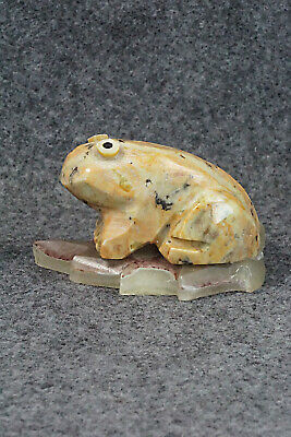 Frog Zuni Fetish Carving - Justin Natewa