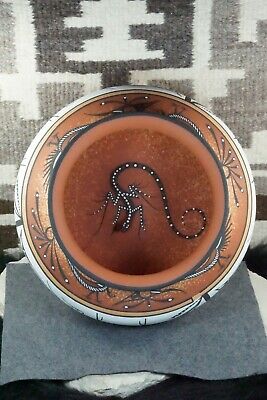 Zuni Pottery - Deldrick Cellicion