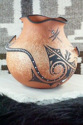 Zuni Pottery - Deldrick & Lorenda Cellicion