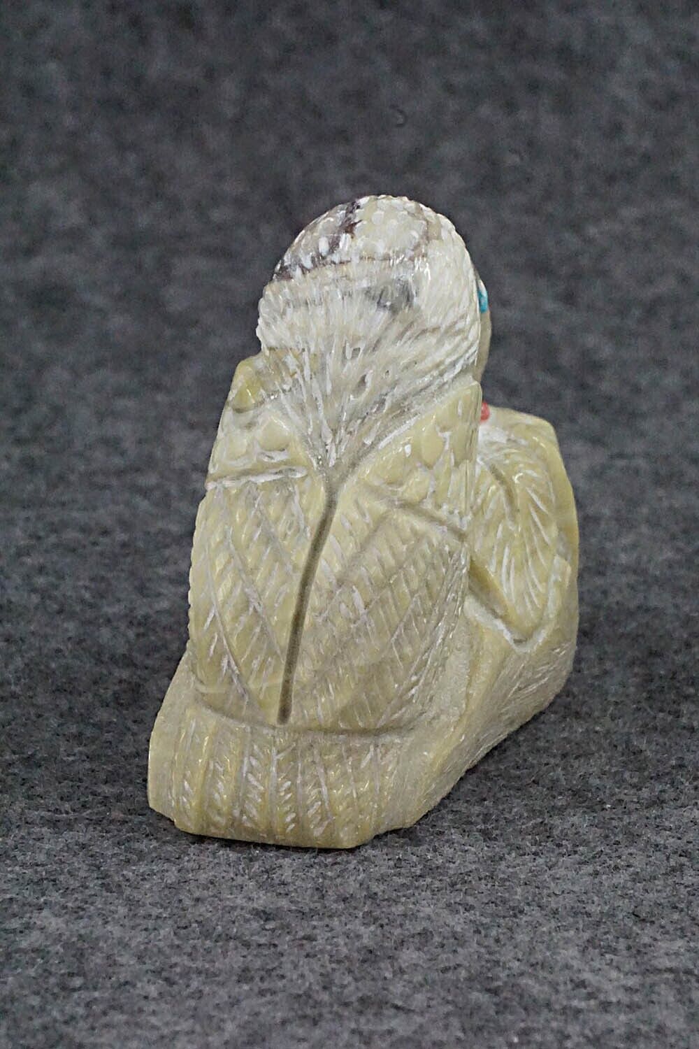 Hummingbird Zuni Fetish Carving - Carlton Kaamasee
