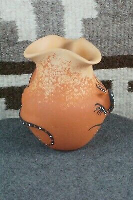 Zuni Pottery - Lorenda Cellicion