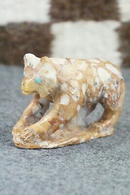 Bobcat Zuni Fetish Carving - Derrick Kaamasee
