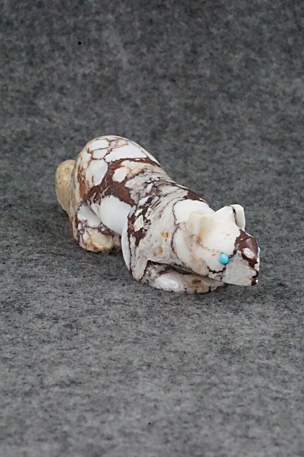 Mountain Lion Zuni Fetish Carving - Ronnie Lunasee