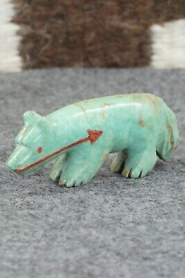 Wolf Zuni Fetish Carving - Andres Quandelacy