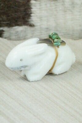 Rabbit Zuni Fetish Carving - Daisy Natewa