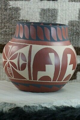 Jemez Pottery - Gachupin