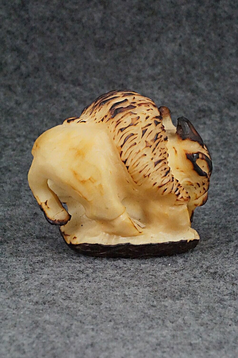 Buffalo Zuni Fetish Carving - Chris Nastacio