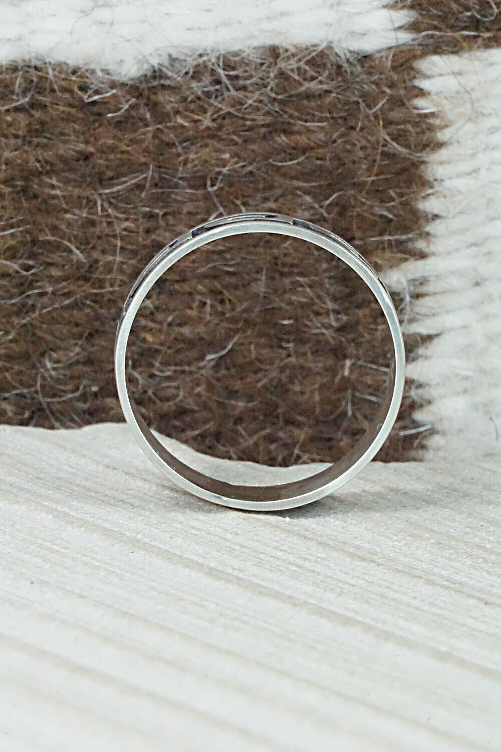 Sterling Silver Ring - Lester Gene - Size 15