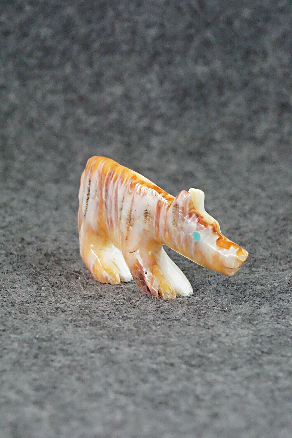 Wolf Zuni Fetish Carving - Andres Quandelacy