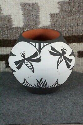 Zuni Pottery - Darla Westika