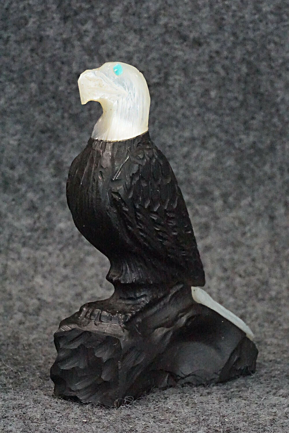 Eagle Zuni Fetish Carving - Fenton Lune