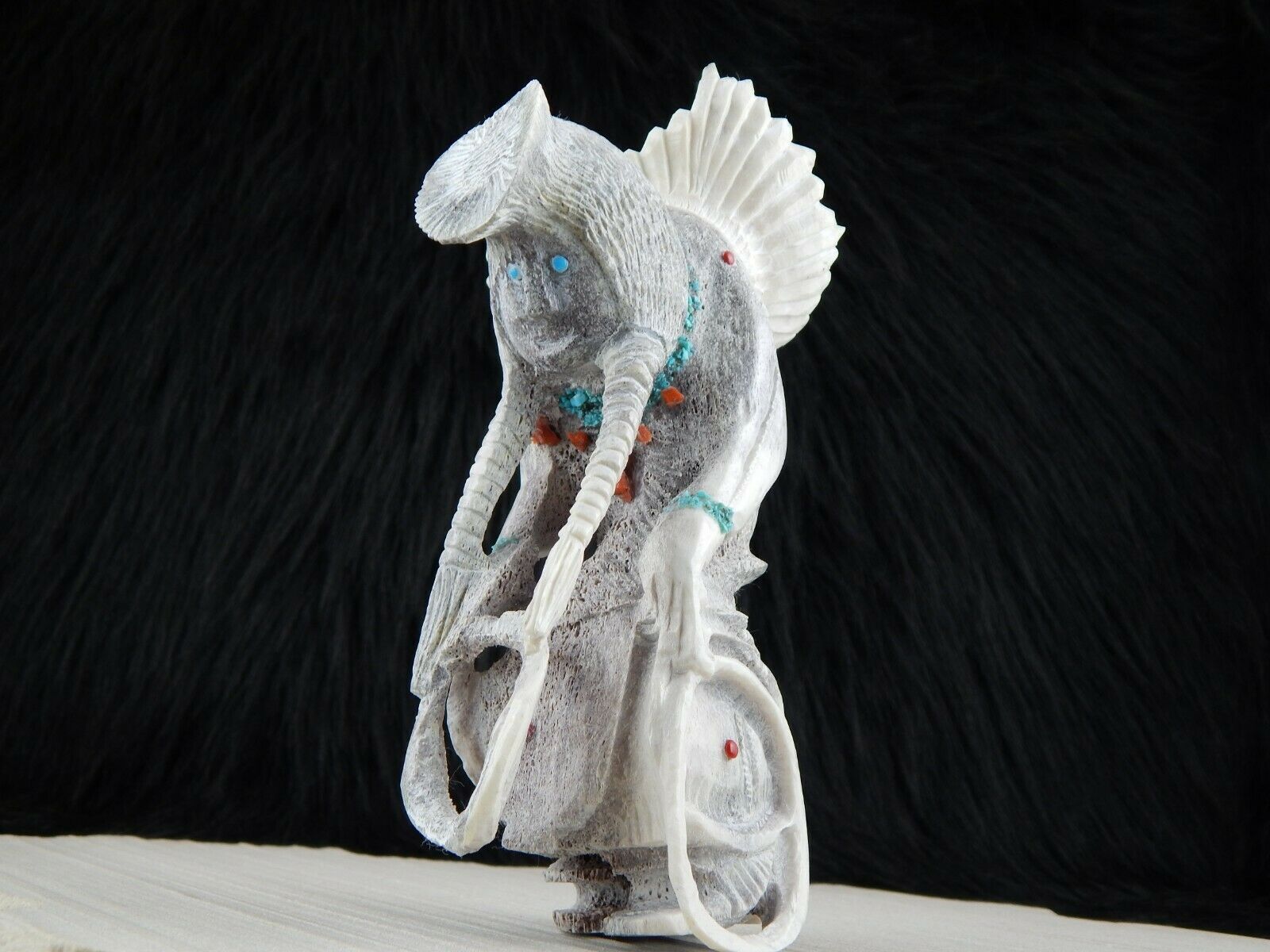 Dancer Zuni Fetish Carving - Marlon Lowsayatee - High Lonesome Trading